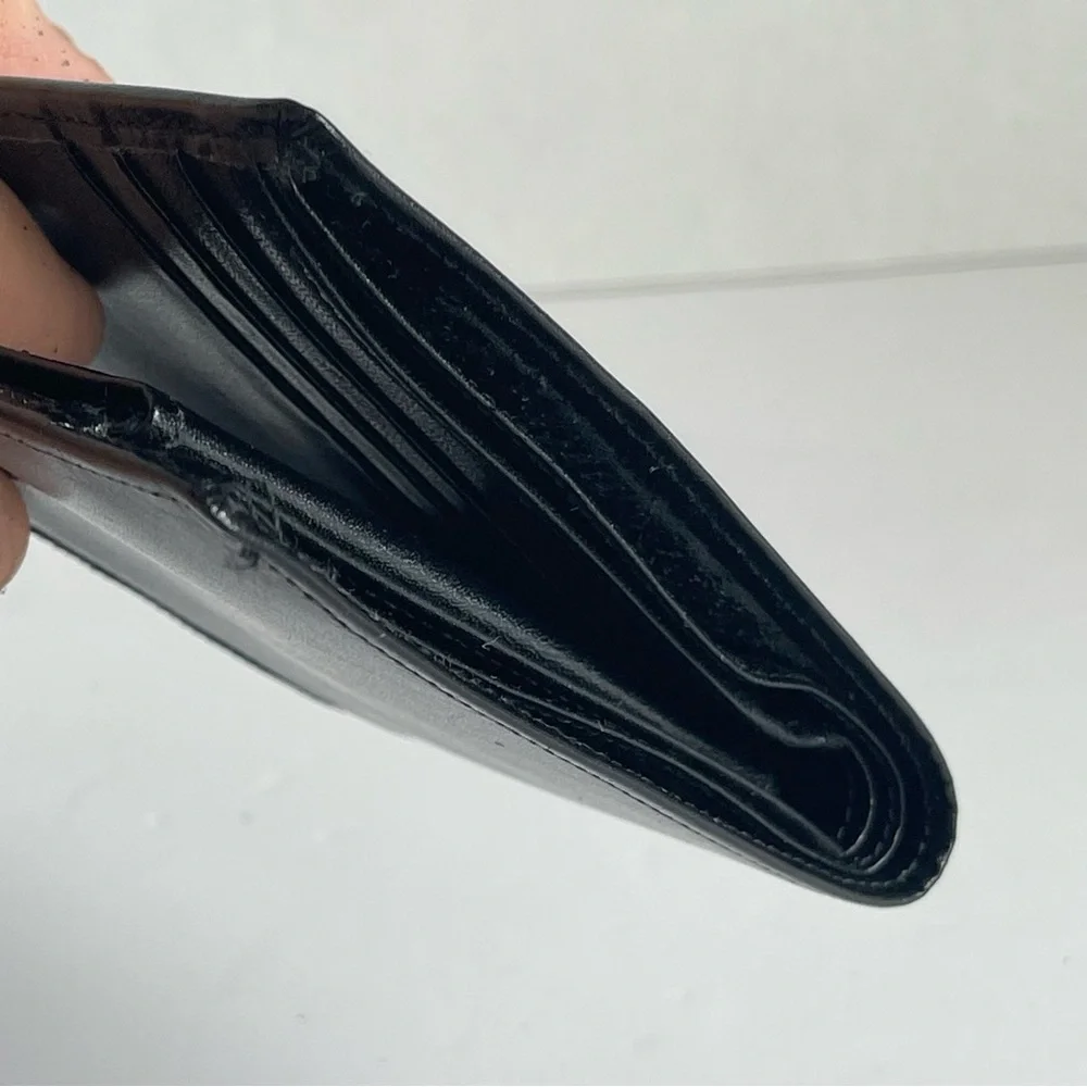 Givenchy Bi fold Black Men’s Wallet . Original